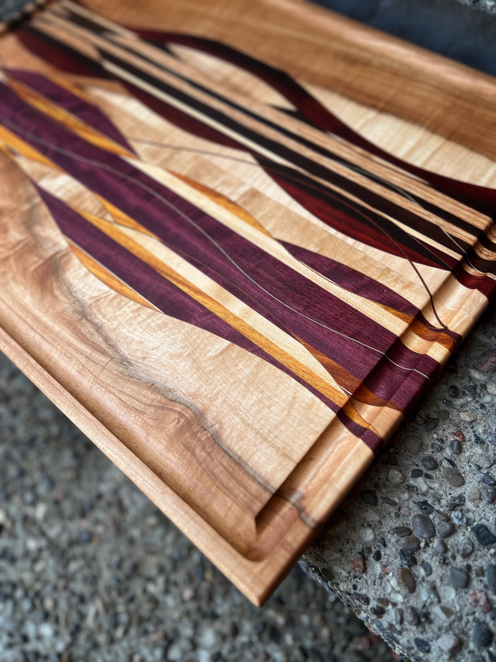 The Mar de Maderas Cutting Board